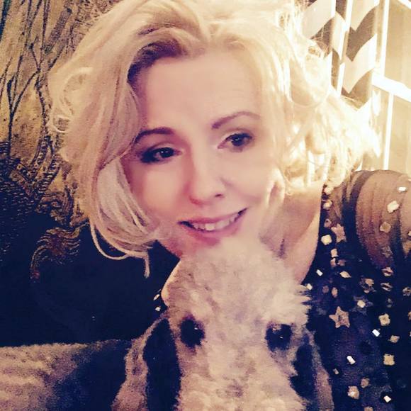 Meet your Posher, Lisa - Picture 1 of 1